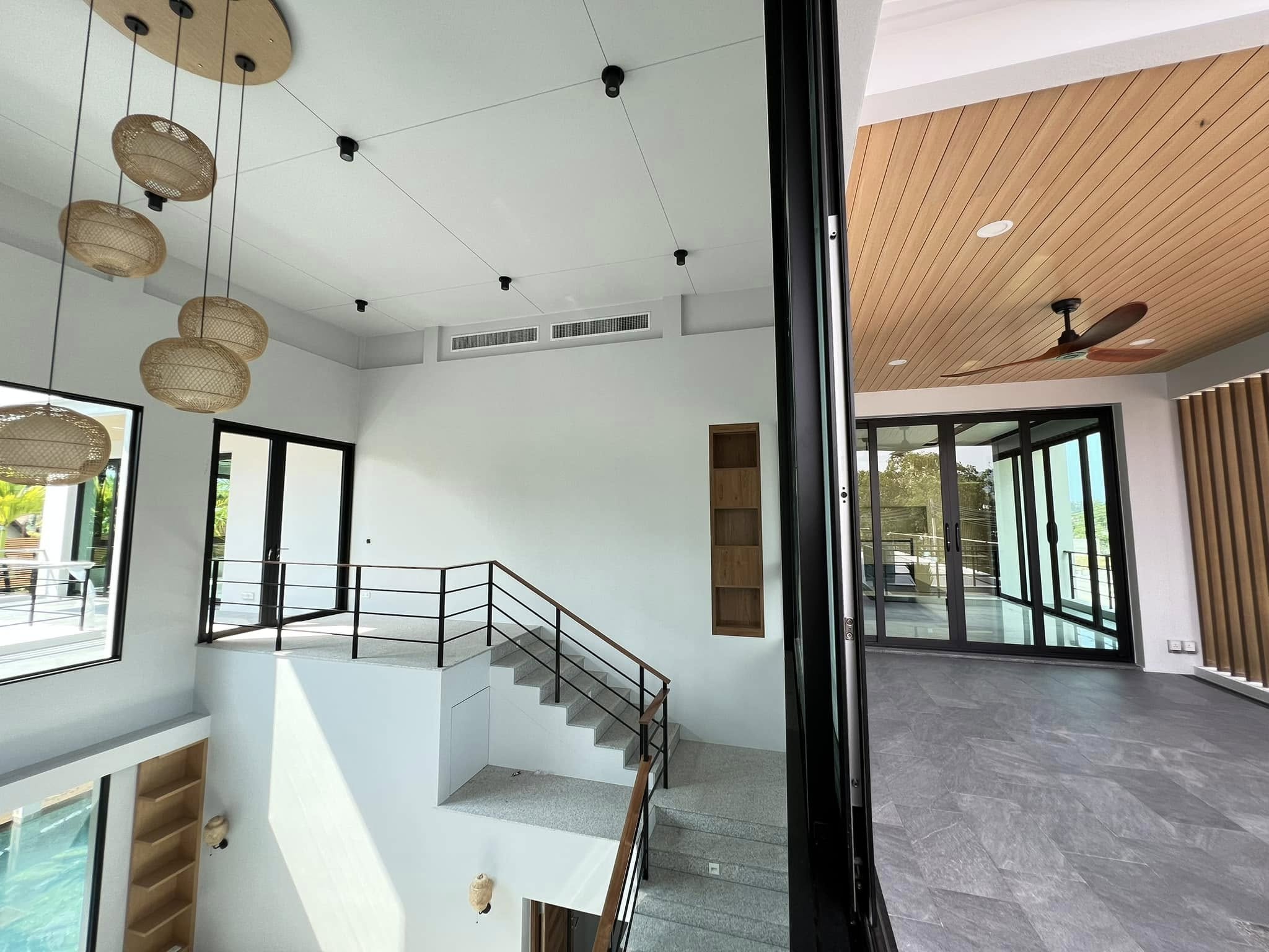Baan Komuth 9